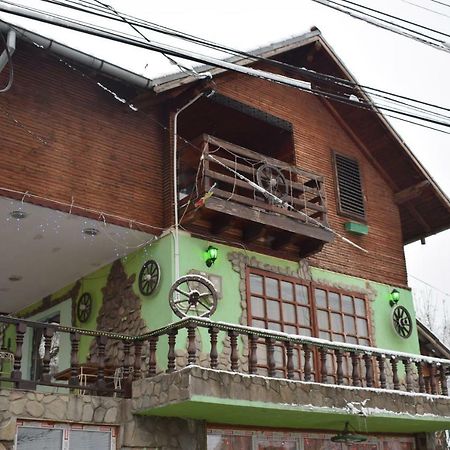 Casa Parvu Hotel Lunca Mare Kültér fotó